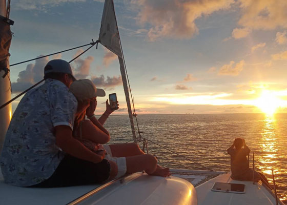 Phuket Sunset Dinner Cruise