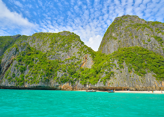 Phi Phi Maya Bay Bamboo Tour