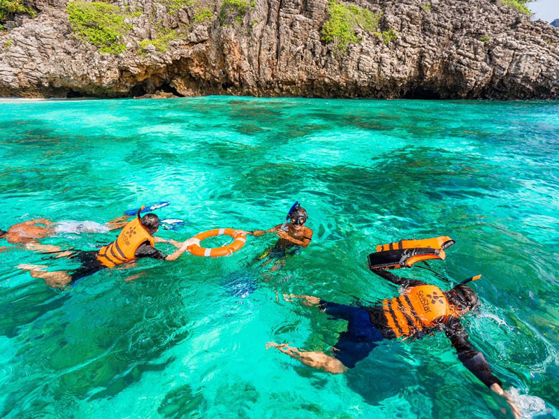 Phi Phi  Island by Speed Boat